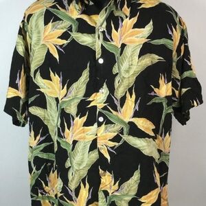 Tori Richard Black Casual Button Down Shirt with Tropical Bird Of Paradis Design